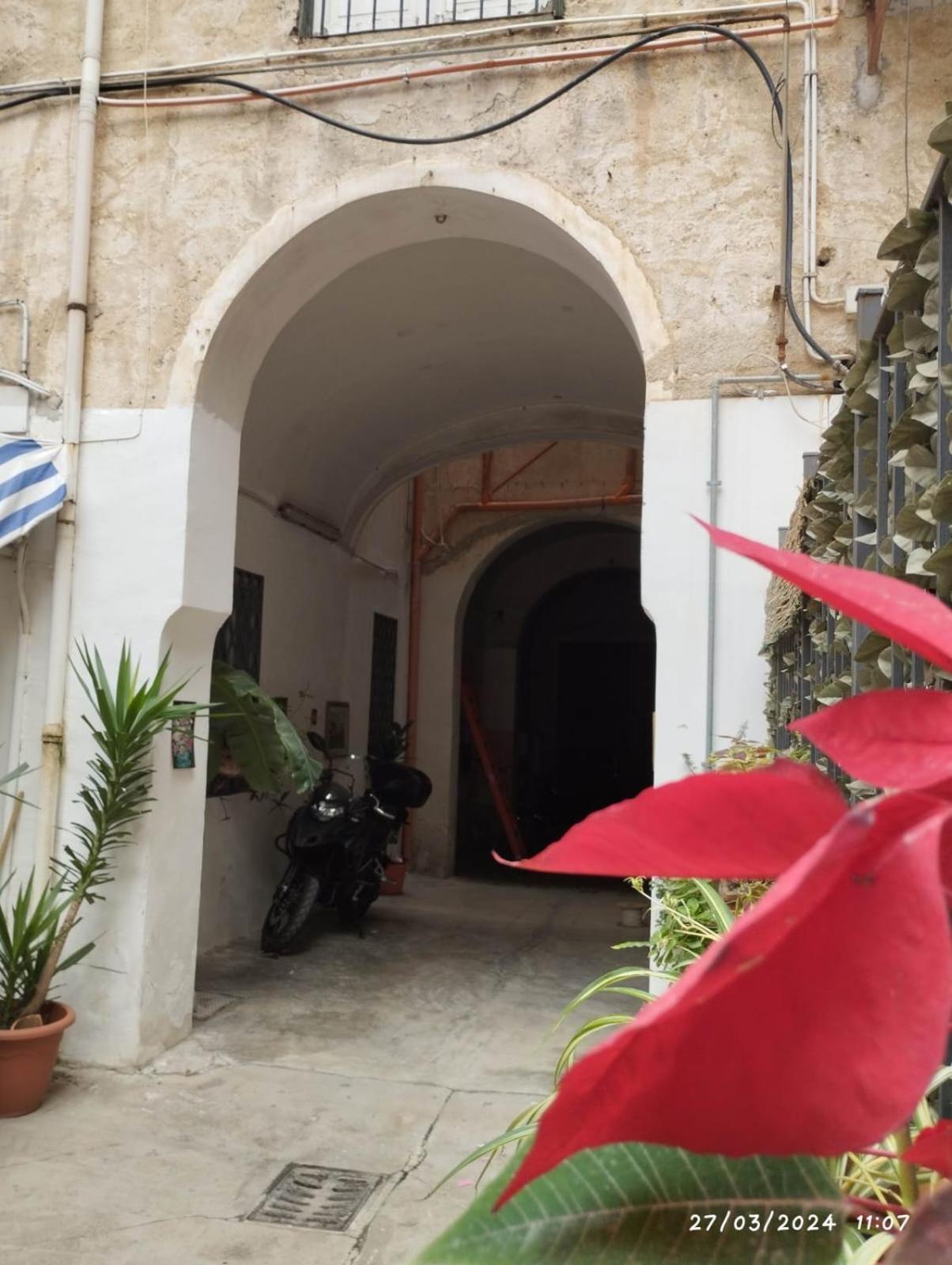 La Casa Di Nana Il Baglio Apartment Palermo Luaran gambar